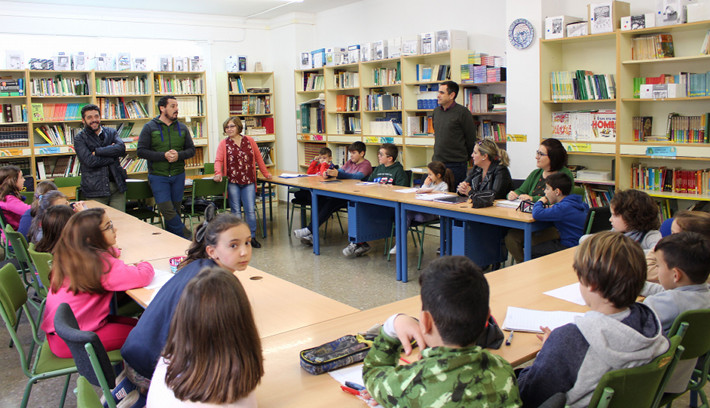 Niños del colegio público Virgen de la Cabeza participan en la campaña de sensibilización escolar de cambio climático Grandes Superhéroes